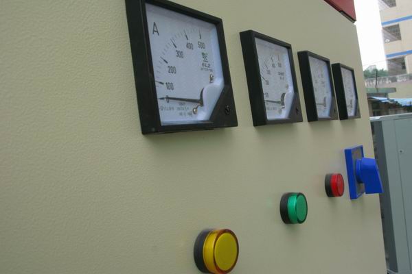 元宝山配电柜-3683讲讲配电柜注意事项